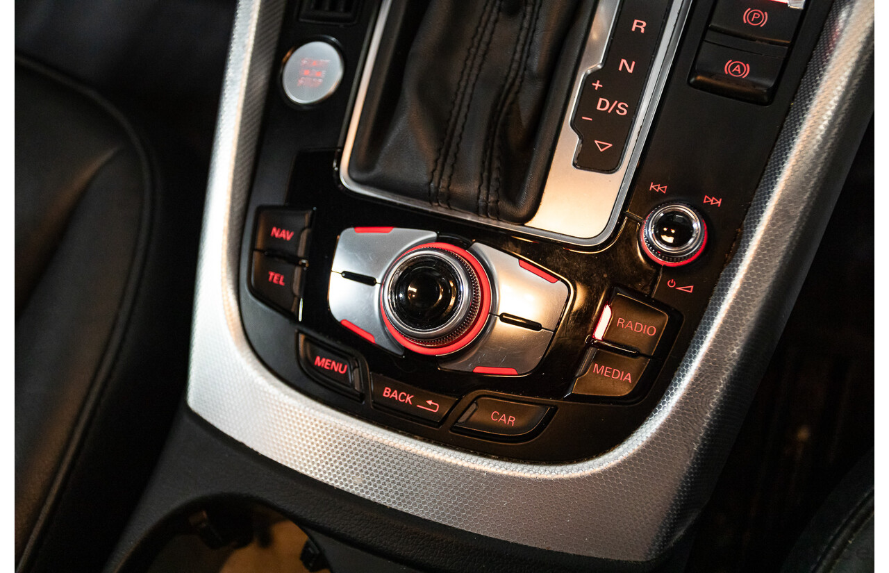 9/2013 Audi Q5 3.0 TDI Quattro 8R MY13 4d Wagon White 3.0L