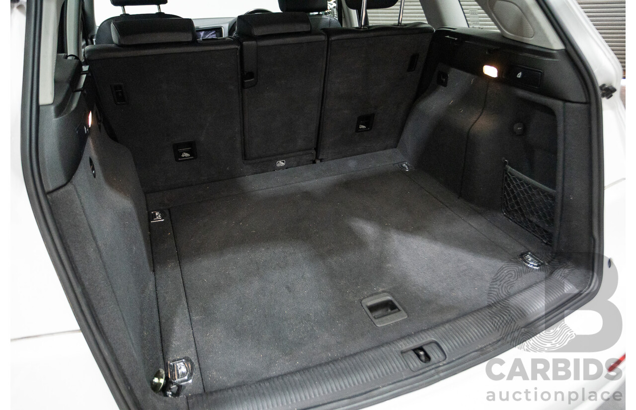 9/2013 Audi Q5 3.0 TDI Quattro 8R MY13 4d Wagon White 3.0L