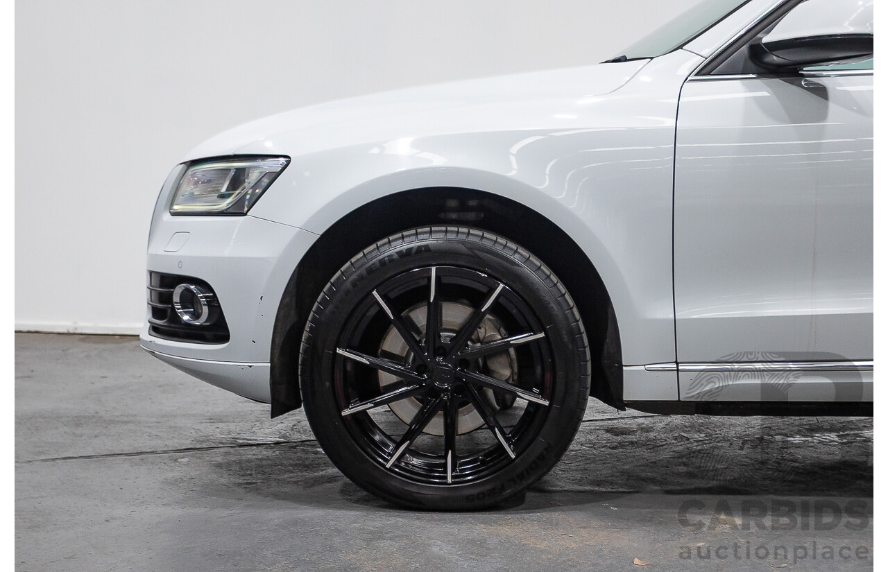 9/2013 Audi Q5 3.0 TDI Quattro 8R MY13 4d Wagon White 3.0L