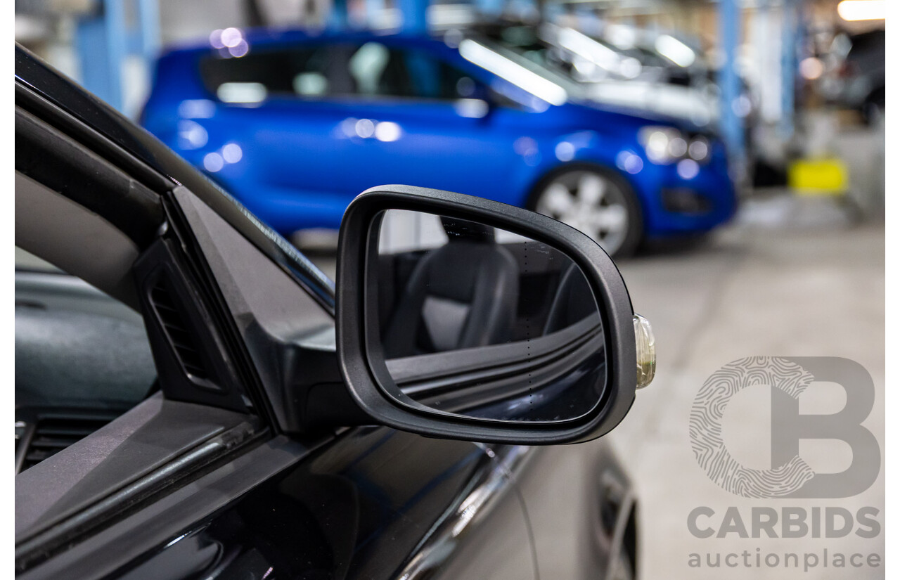 5/2014 Volvo C70 T5 MY13 2d Convertible Black Sapphire Metallic Turbo 2.5L