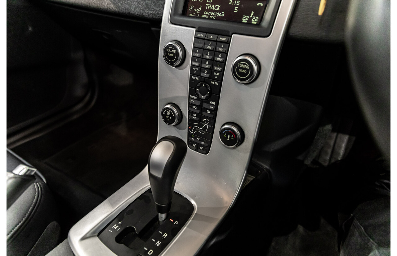 5/2014 Volvo C70 T5 MY13 2d Convertible Black Sapphire Metallic Turbo 2.5L