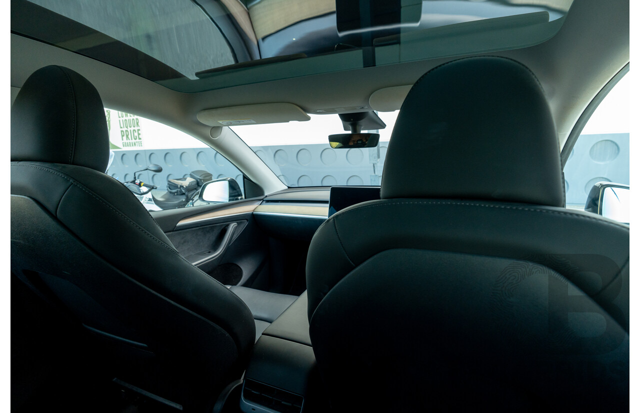 07/2023 Tesla Model Y Rear Wheel Drive 4d Wagon Solid Black Dedicated Electric EV 220kw