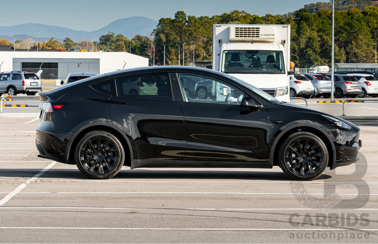 07/2023 Tesla Model Y Rear Wheel Drive 4d Wagon Solid Black Dedicated Electric EV 220kw