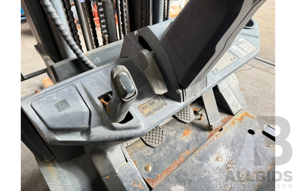 LIUGONG CLG2025G 2.5T LPG Forklift with Container Mast FSV