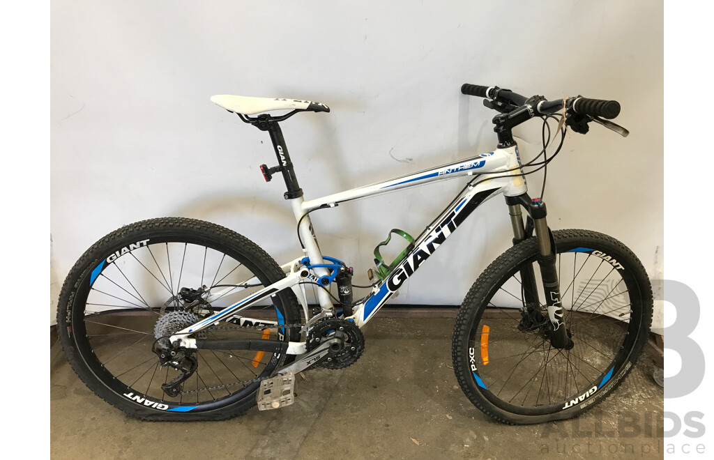 Giant Anthem 27 Speed Mountain Bike