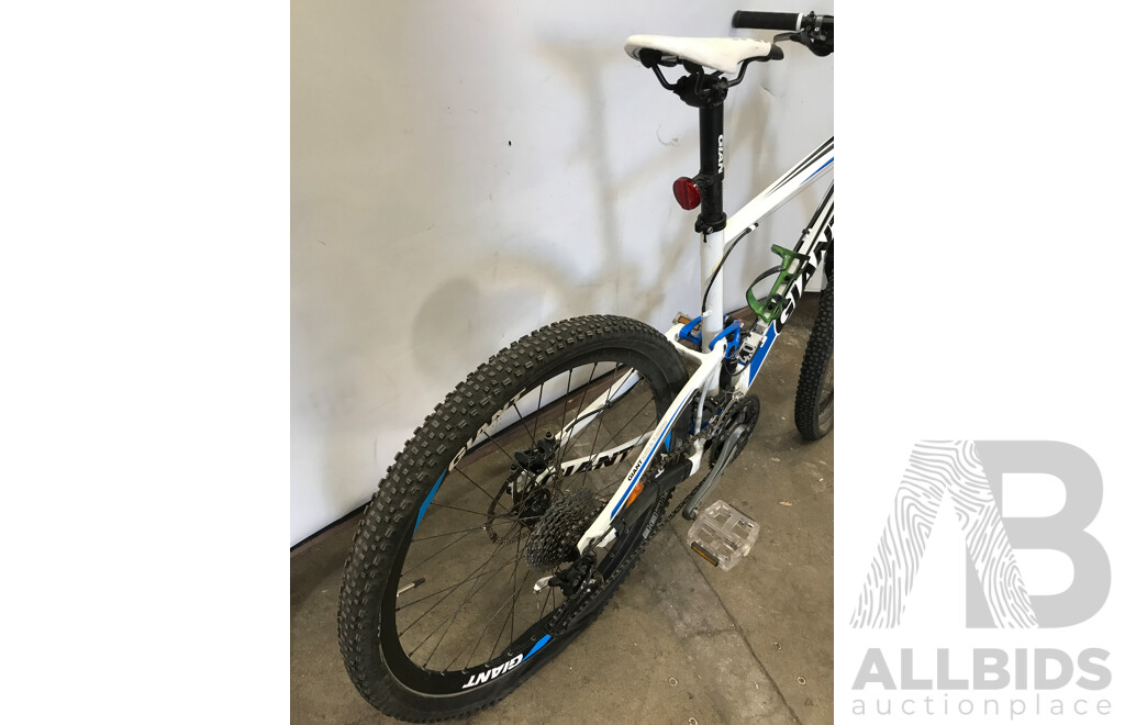Giant Anthem 27 Speed Mountain Bike
