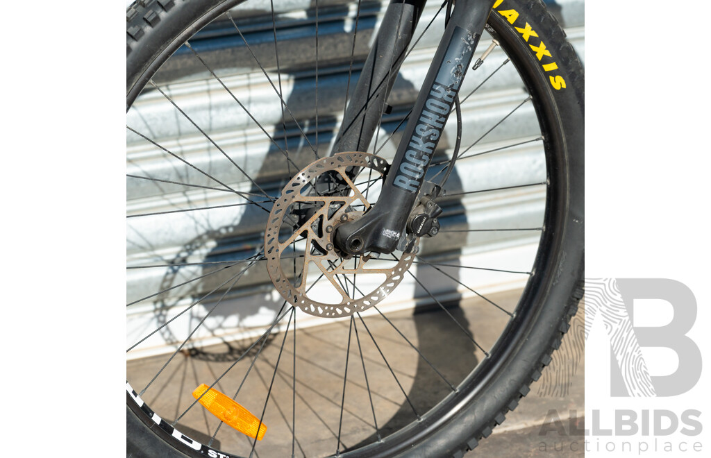 Norco Fluid 10 Speed Electric Bike