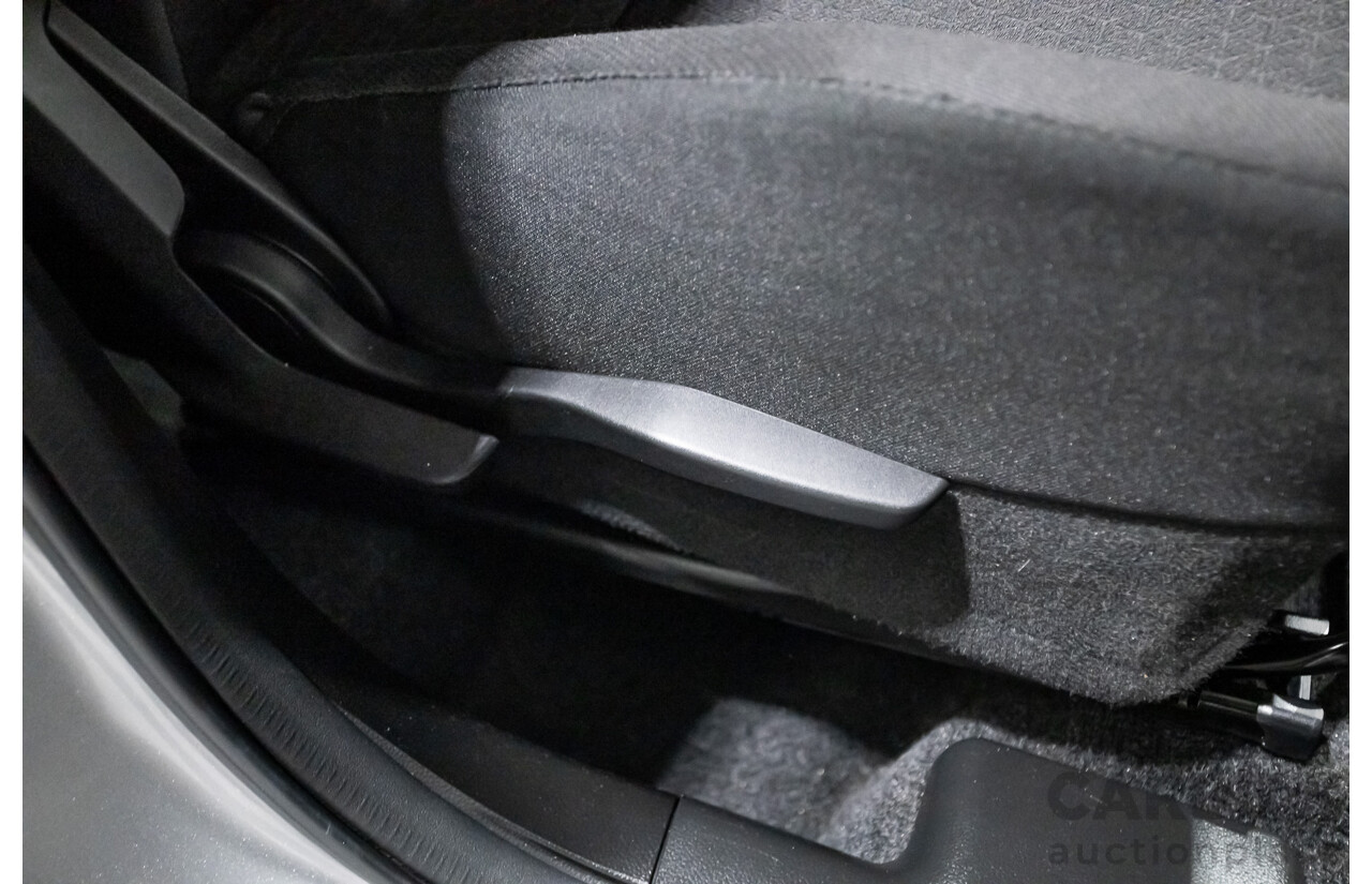 03/2020 Suzuki Swift GL NAVI AL 5D Hatchback Premium Silver Metallic 1.2L