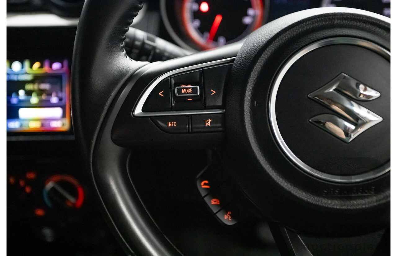 03/2020 Suzuki Swift GL NAVI AL 5D Hatchback Premium Silver Metallic 1.2L