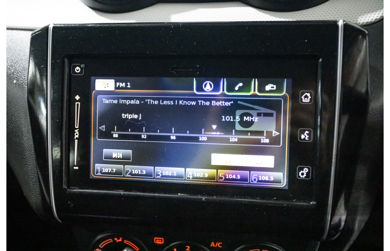 03/2020 Suzuki Swift GL NAVI AL 5D Hatchback Premium Silver Metallic 1.2L