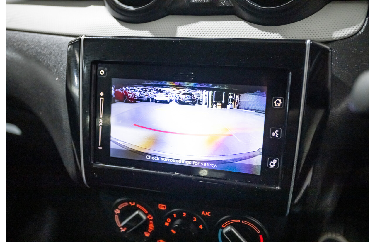 03/2020 Suzuki Swift GL NAVI AL 5D Hatchback Premium Silver Metallic 1.2L