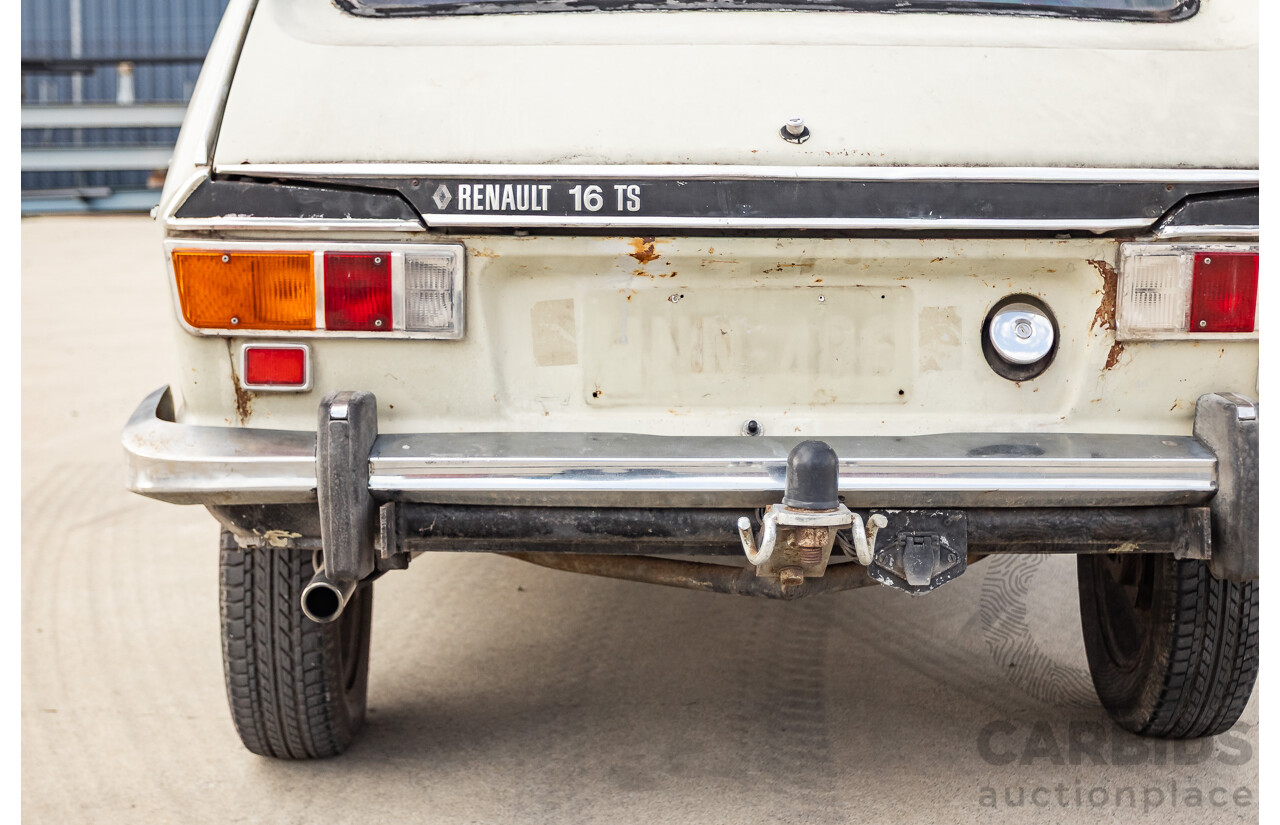 8/1971 Renault 16 TS  5d Hatch Beige 1.6L