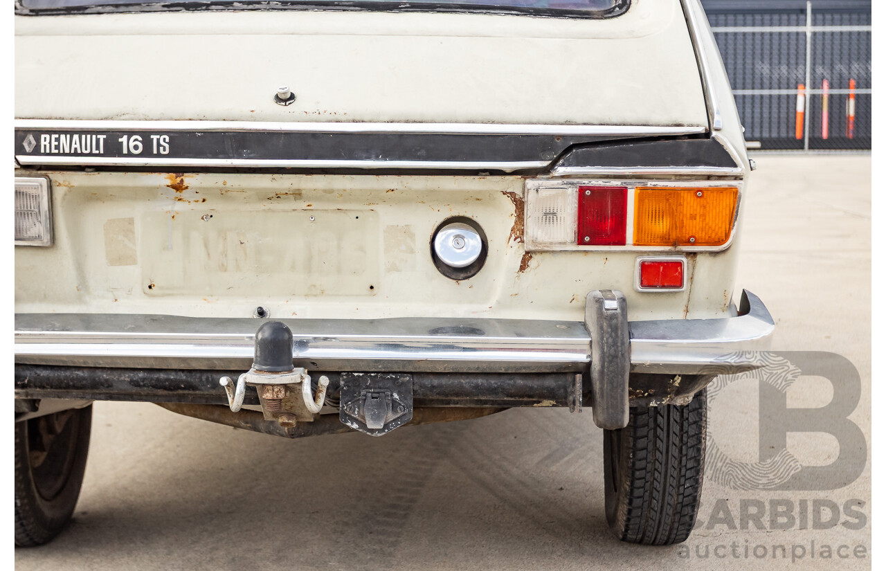 8/1971 Renault 16 TS  5d Hatch Beige 1.6L