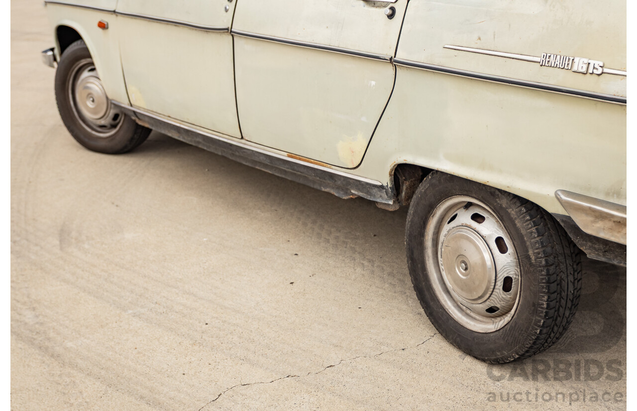 8/1971 Renault 16 TS  5d Hatch Beige 1.6L