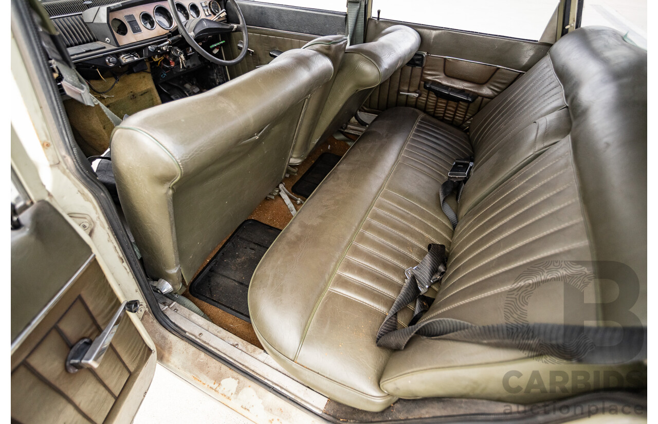 8/1971 Renault 16 TS  5d Hatch Beige 1.6L