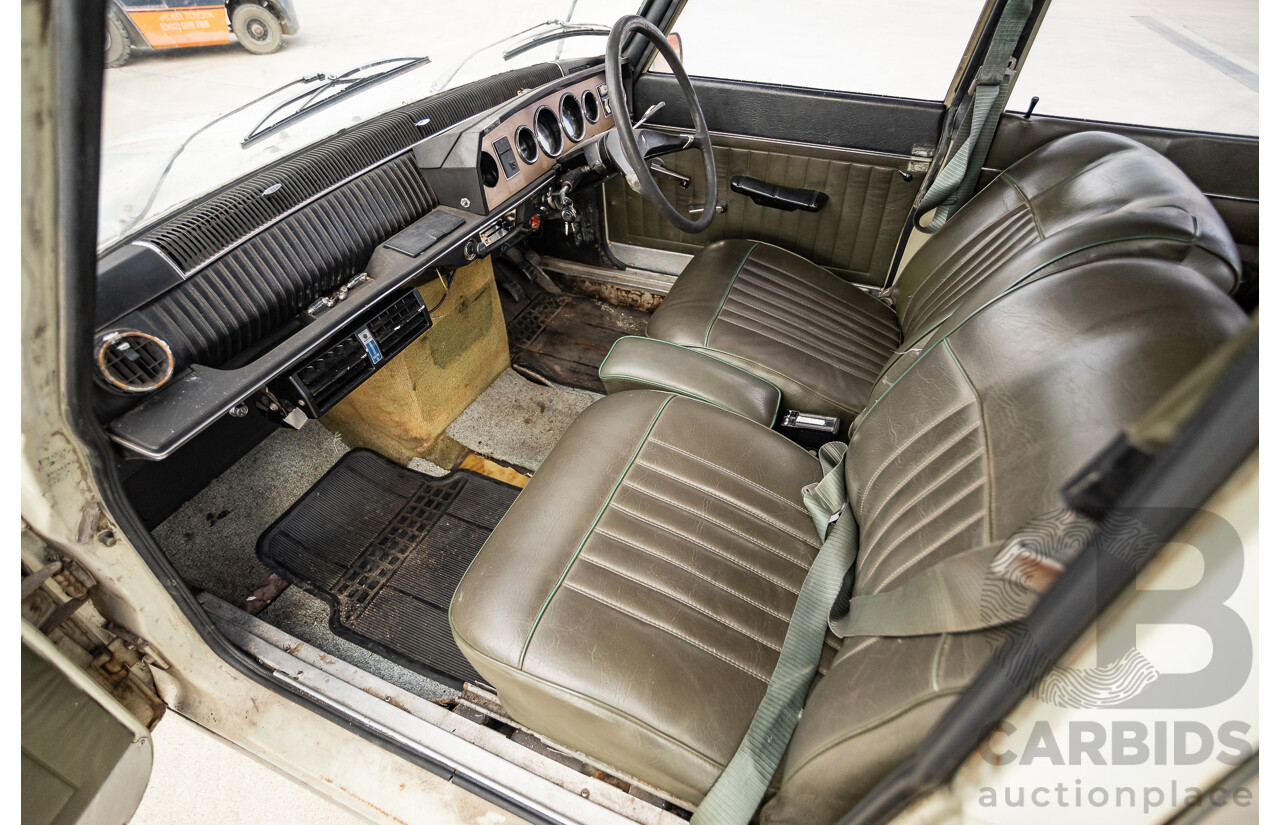 8/1971 Renault 16 TS  5d Hatch Beige 1.6L