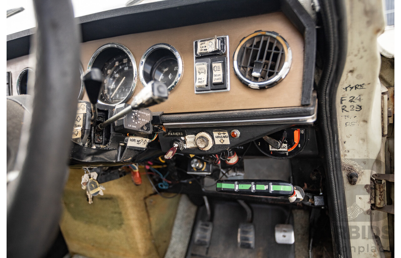 8/1971 Renault 16 TS  5d Hatch Beige 1.6L