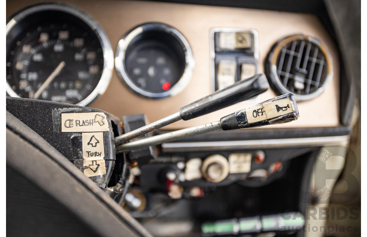 8/1971 Renault 16 TS  5d Hatch Beige 1.6L