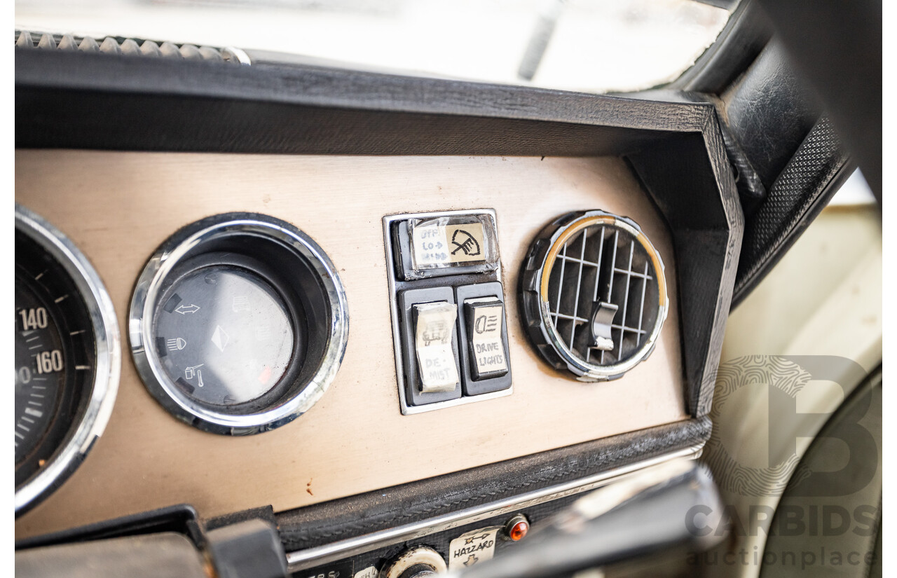 8/1971 Renault 16 TS  5d Hatch Beige 1.6L