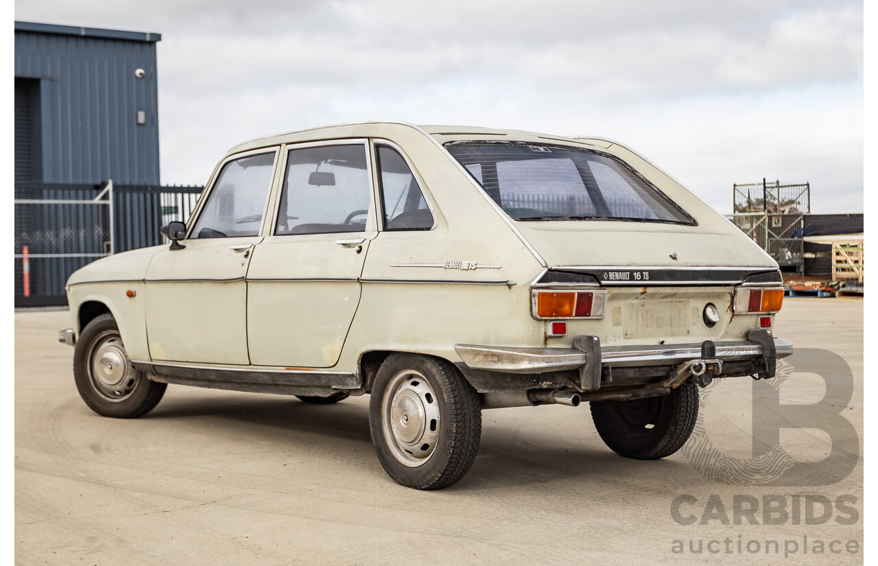 8/1971 Renault 16 TS  5d Hatch Beige 1.6L