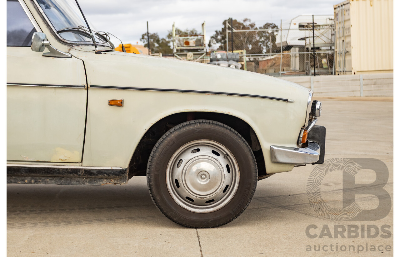 8/1971 Renault 16 TS  5d Hatch Beige 1.6L
