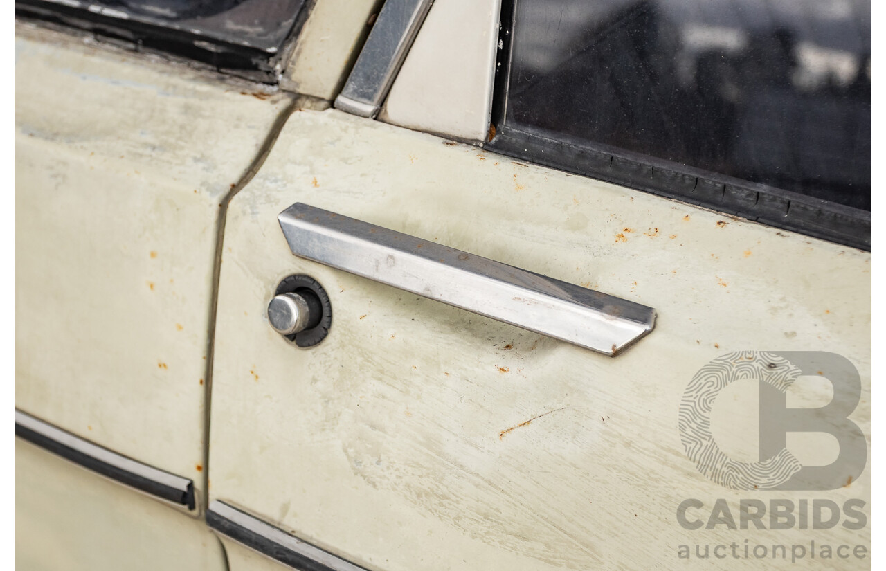 8/1971 Renault 16 TS  5d Hatch Beige 1.6L