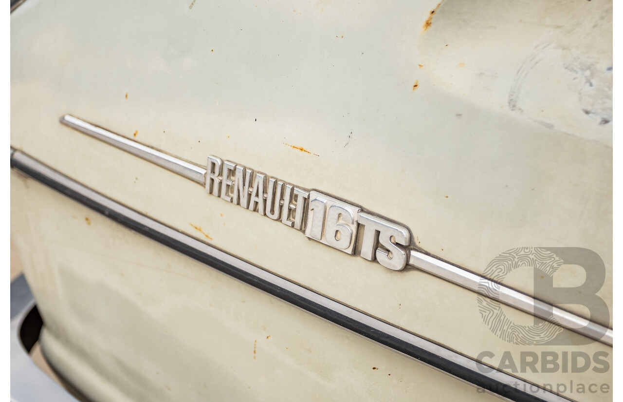 8/1971 Renault 16 TS  5d Hatch Beige 1.6L