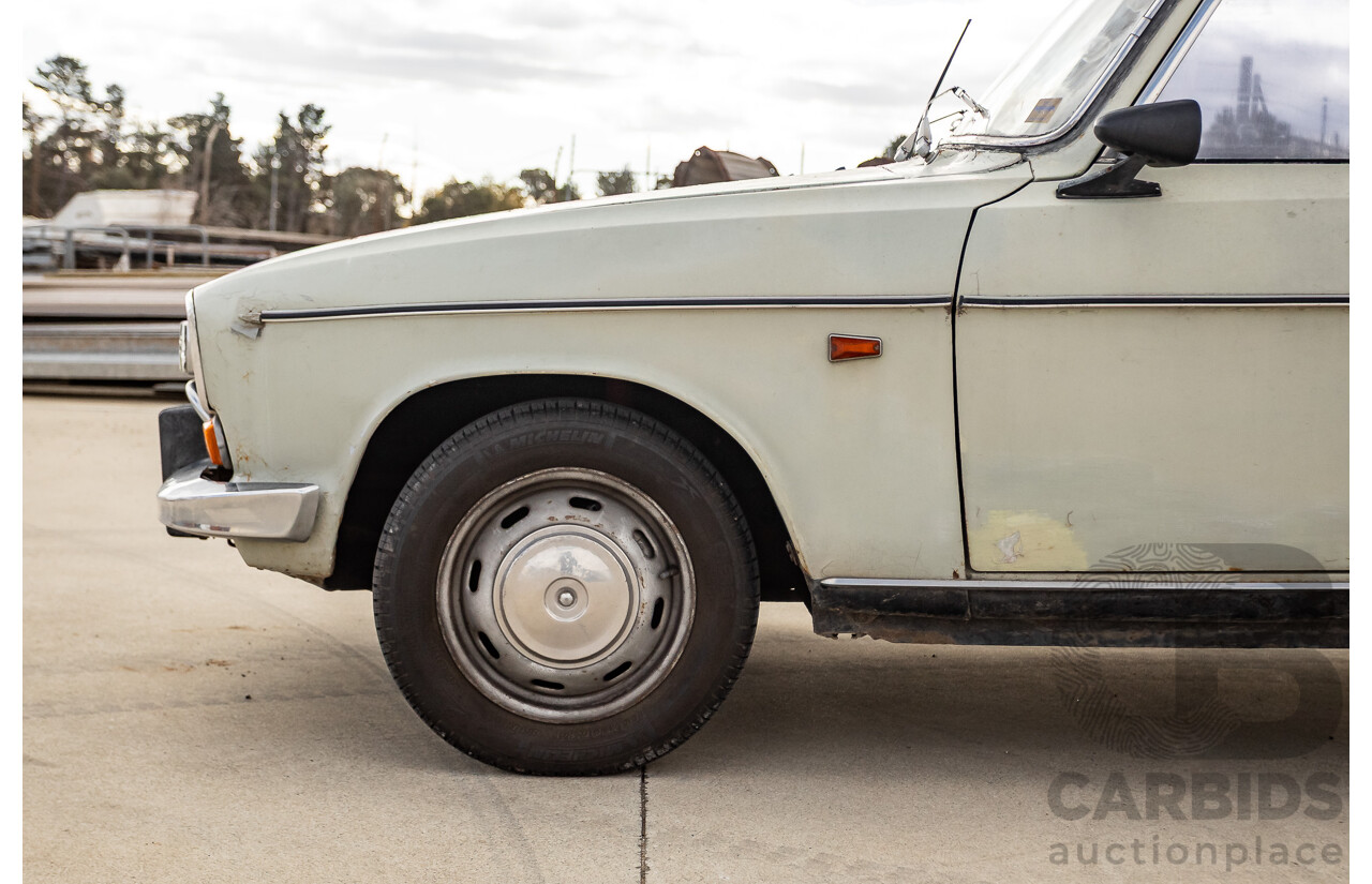8/1971 Renault 16 TS  5d Hatch Beige 1.6L