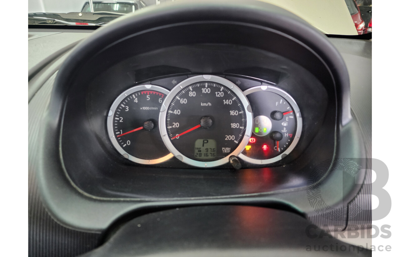 9/2010 Mitsubishi Challenger XLS (7 Seat) (4x4) PB MY11 4d Wagon Silver/Gold 2.5L