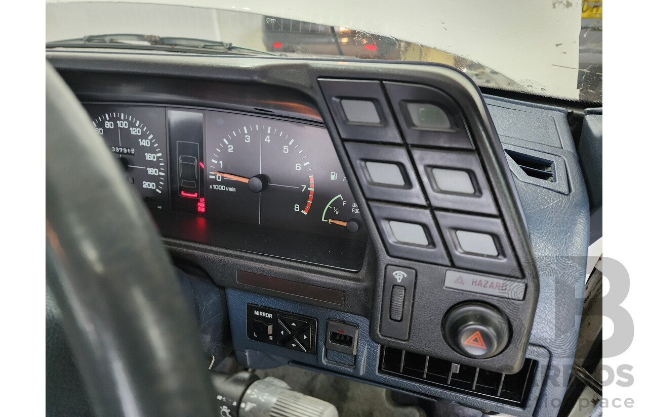 6/1989 Subaru GL Touring (4wd)  4d Wagon White 1.8L