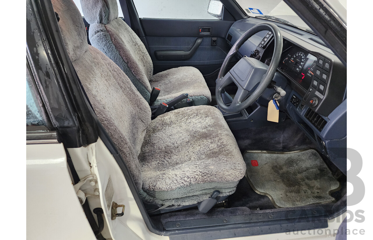 6/1989 Subaru GL Touring (4wd)  4d Wagon White 1.8L