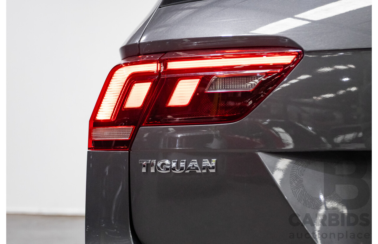 01/2017 Volkswagen Tiguan 132 TSI Comfortline (AWD) 5NA 4d Wagon Grey Metallic Turbo 2.0L