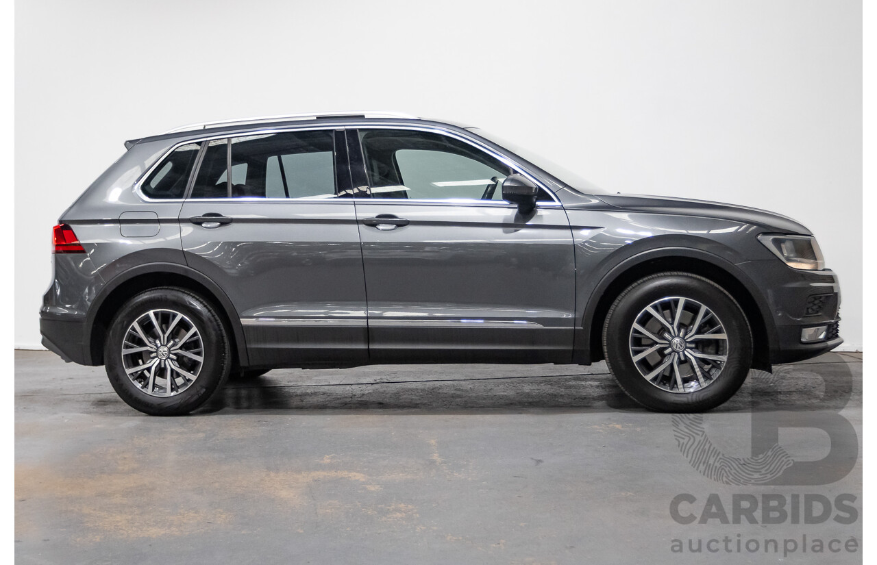 01/2017 Volkswagen Tiguan 132 TSI Comfortline (AWD) 5NA 4d Wagon Grey Metallic Turbo 2.0L