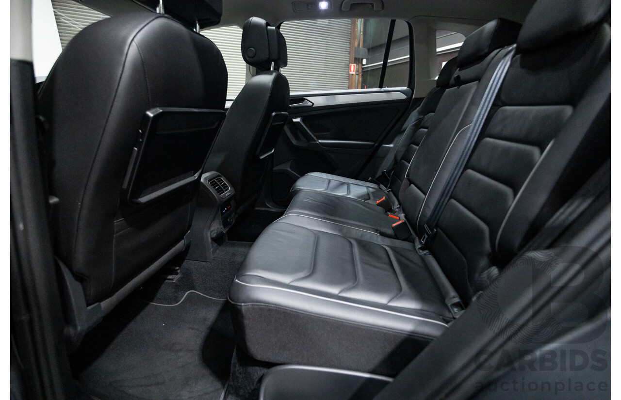 01/2017 Volkswagen Tiguan 132 TSI Comfortline (AWD) 5NA 4d Wagon Grey Metallic Turbo 2.0L