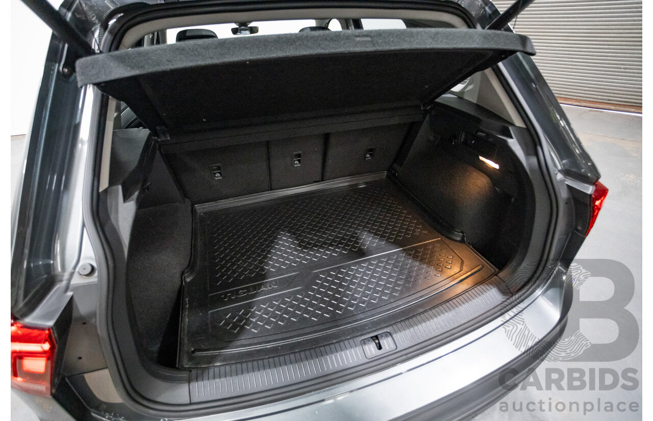 01/2017 Volkswagen Tiguan 132 TSI Comfortline (AWD) 5NA 4d Wagon Grey Metallic Turbo 2.0L