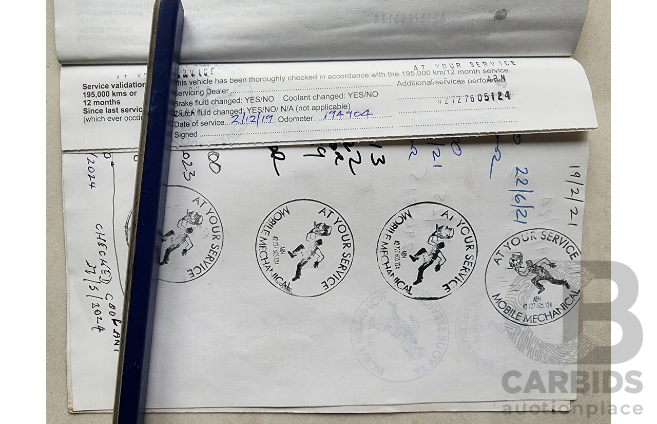 12/2009 Holden Commodore International VE MY09.5 4d Sportwagon Silver 3.6L