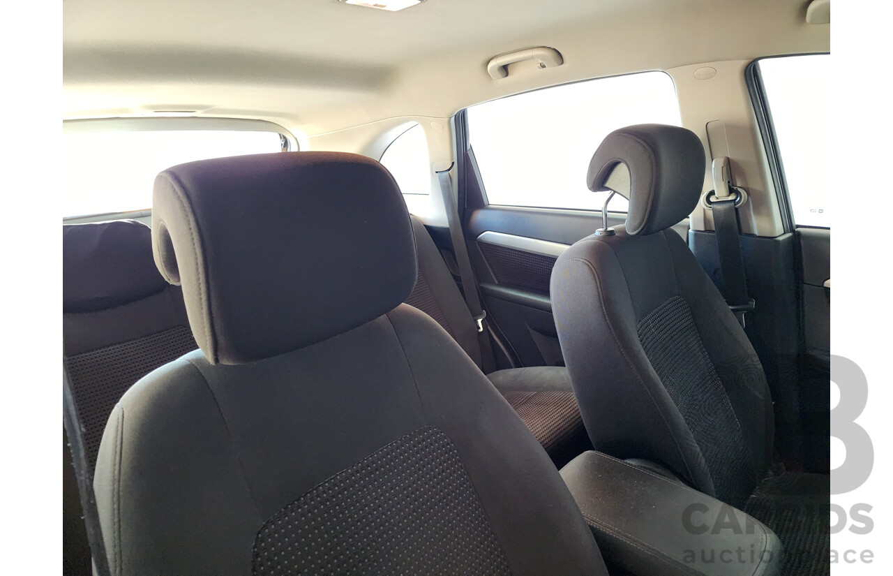 8/2016 Holden Captiva 5 (fwd) CG MY16 4d Wagon White 2.4L