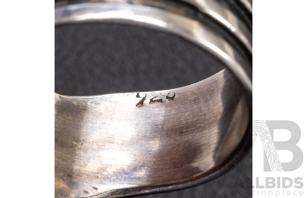 925 Sterling Silver Mens Ring. Weight - 3.5gms. Size P.5