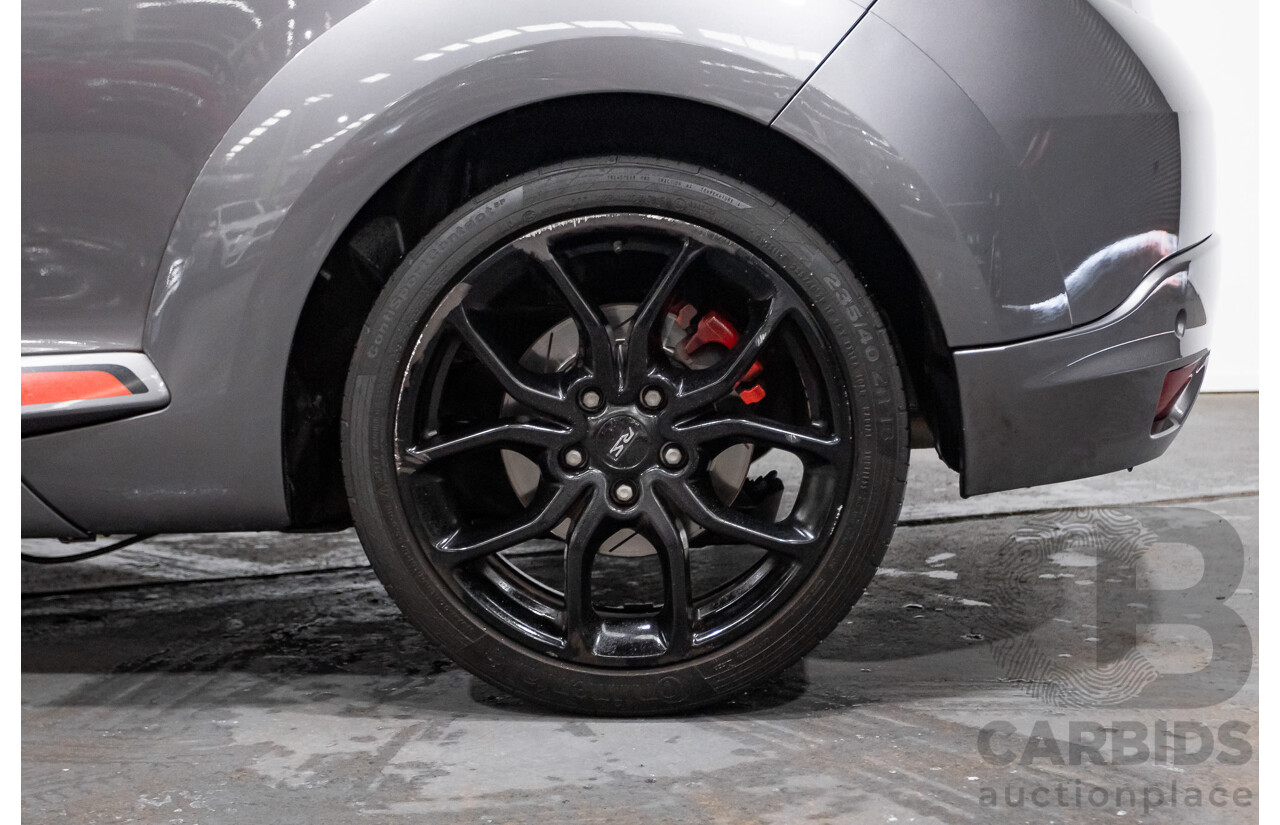 3/2013 Renault Megane RS 265 CUP X95 3d Hatchback Grey 2.0L - Turbo