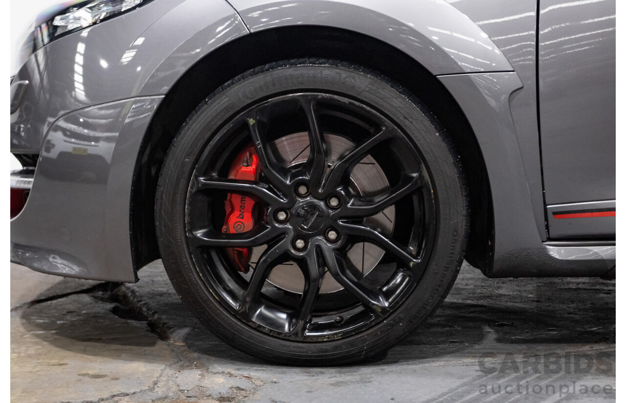 3/2013 Renault Megane RS 265 CUP X95 3d Hatchback Grey 2.0L - Turbo