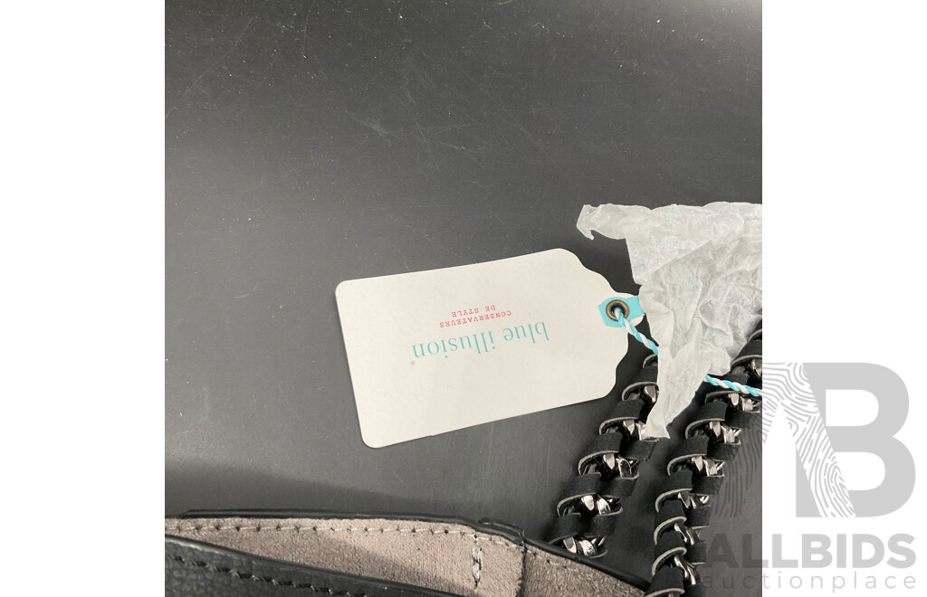 OROTON Shoulder Bag & BLUE ILLUSION Black Tote Bag - Lot of 2