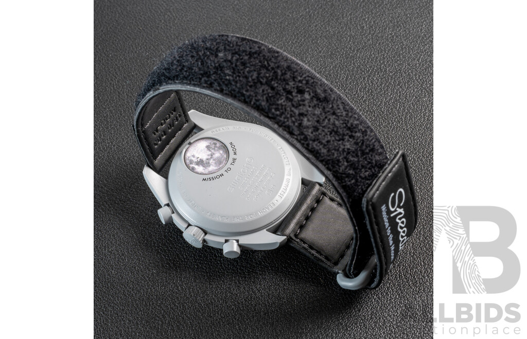 Swatch X Omega 42mm Mission to the Moon Watch, Model