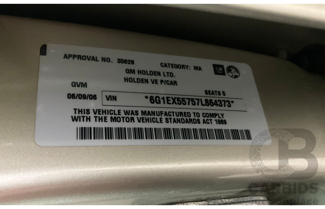 9/2006 Holden Calais VE 4d Sedan Sandstorm Gold Metallic V6 3.6L