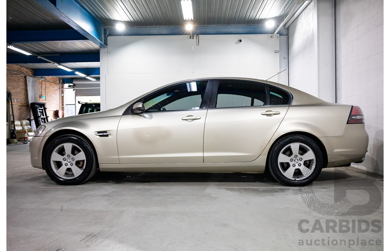 9/2006 Holden Calais VE 4d Sedan Sandstorm Gold Metallic V6 3.6L