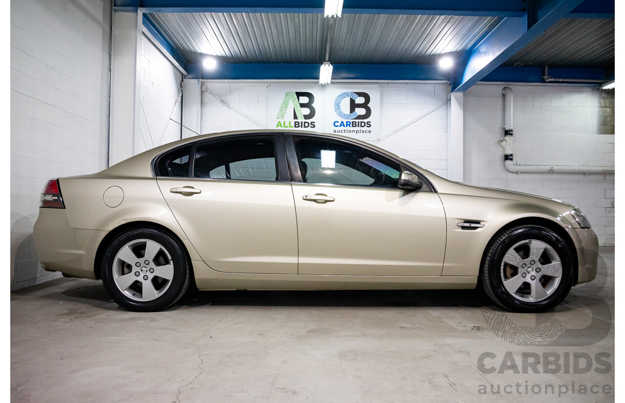 9/2006 Holden Calais VE 4d Sedan Sandstorm Gold Metallic V6 3.6L