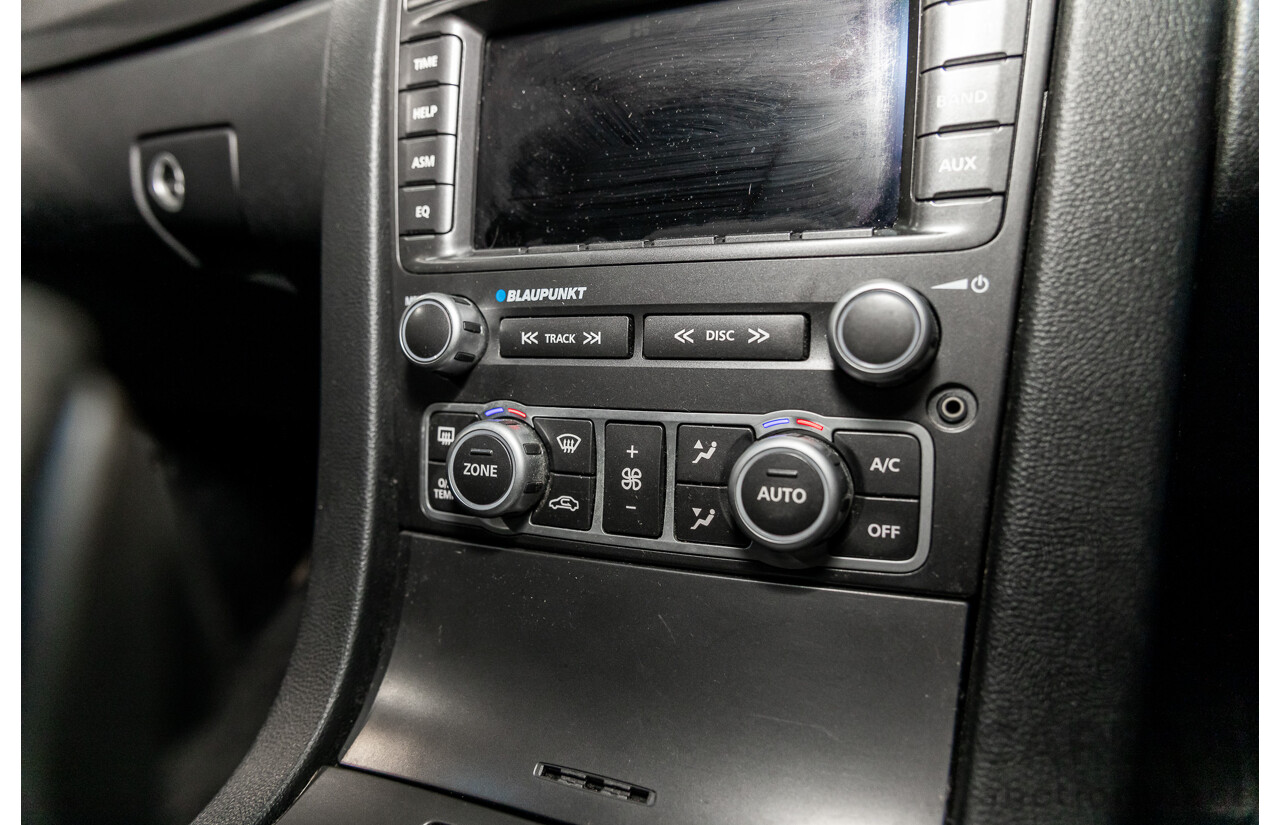 9/2006 Holden Calais VE 4d Sedan Sandstorm Gold Metallic V6 3.6L