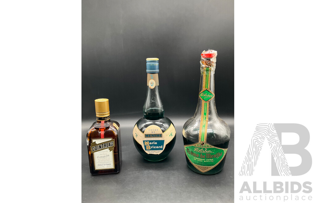 Collection of 1960's Matson Lines Cruise Ship Menus, Assorted Vintage Spirits - COINTREAU, MARIE BRIZARD and D'ARBON