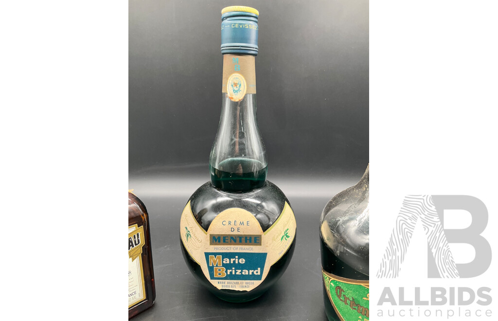 Collection of 1960's Matson Lines Cruise Ship Menus, Assorted Vintage Spirits - COINTREAU, MARIE BRIZARD and D'ARBON