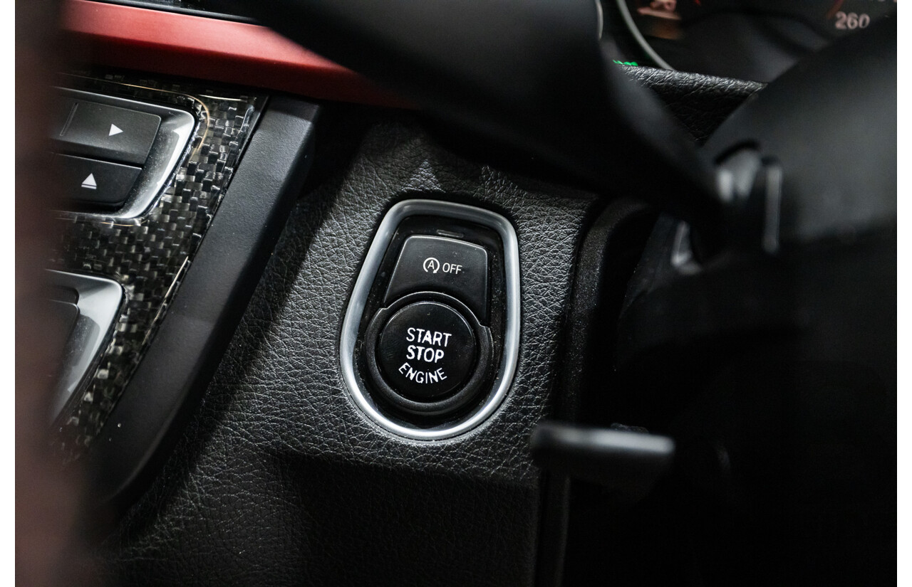 7/2015 BMW 320i Sport Line F30 MY15 4d Sedan Glacier Silver Metallic Turbo 2.0L