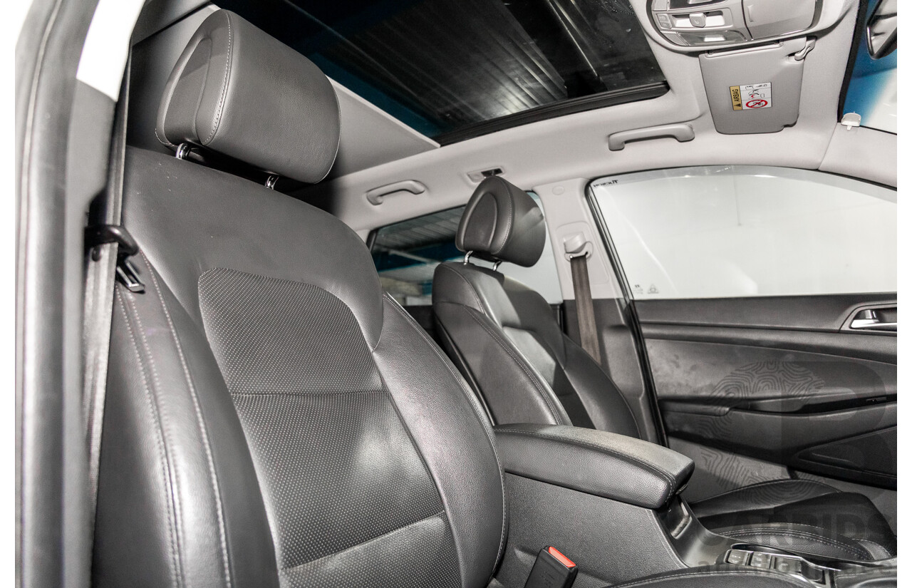 05/2016 Hyundai Tucson Highlander (AWD) TLE 4d Wagon Platinum Silver Metallic Turbo 1.6L